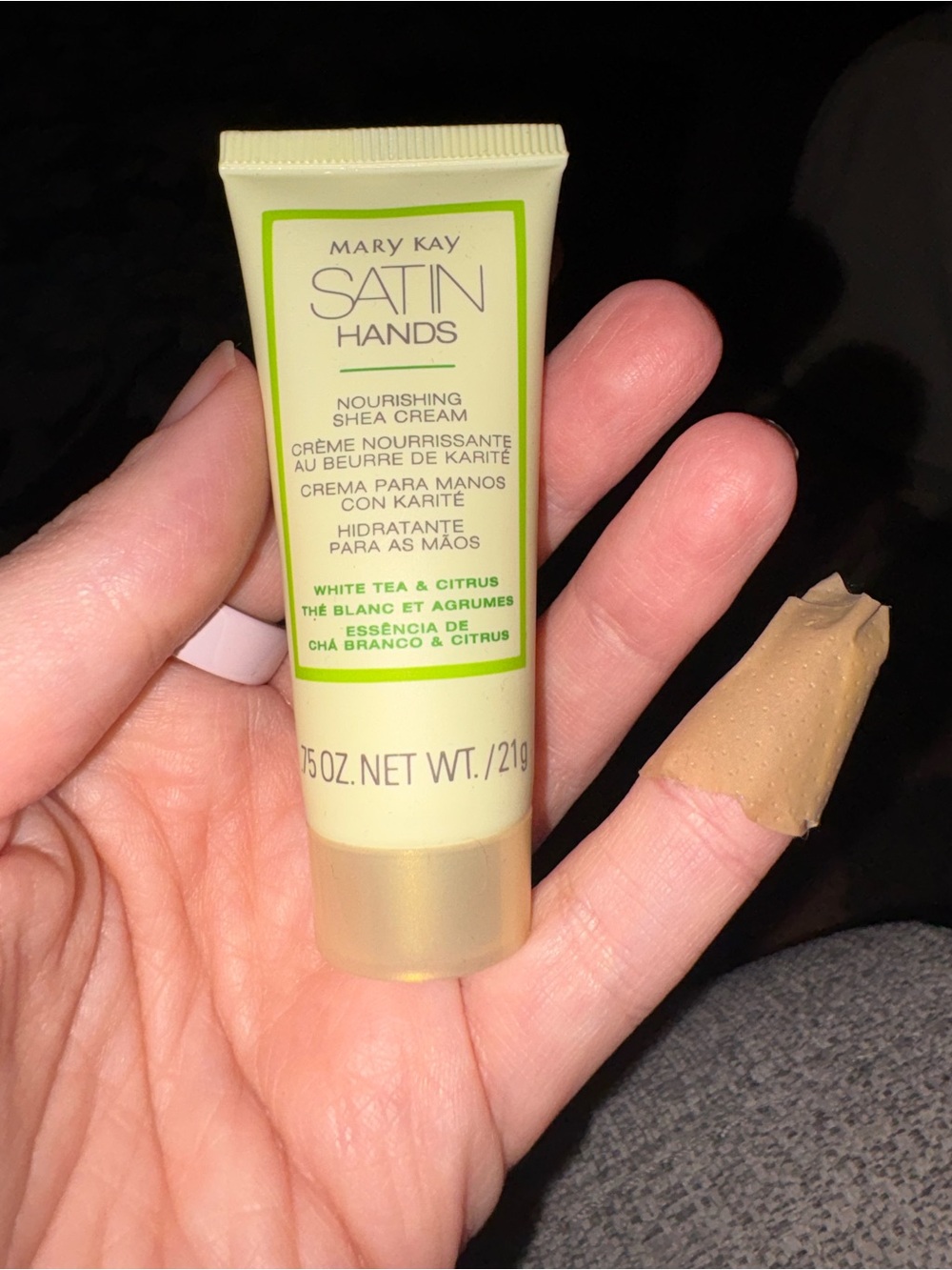 Mary Kay Satin Hands Nourishing Shea Cream - Light Green & White